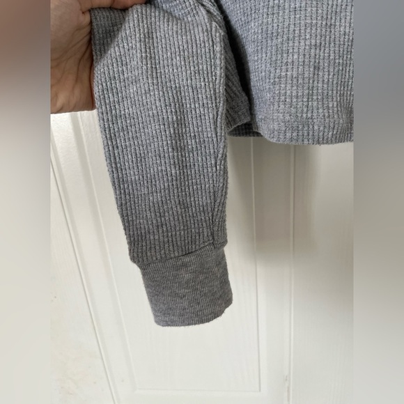 Tna Gray Waffle hooded shirt - Picture 3 of 9